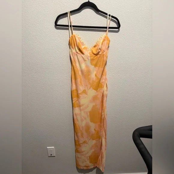 Hello Molly WARMTH OF LOVE MESH MAXI DRESS ORANGE - Picture 5 of 10